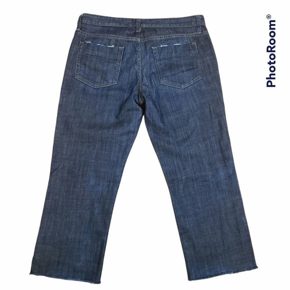 Gap Jeans Denim Distressed Capri Size 10 - Picture 3 of 5